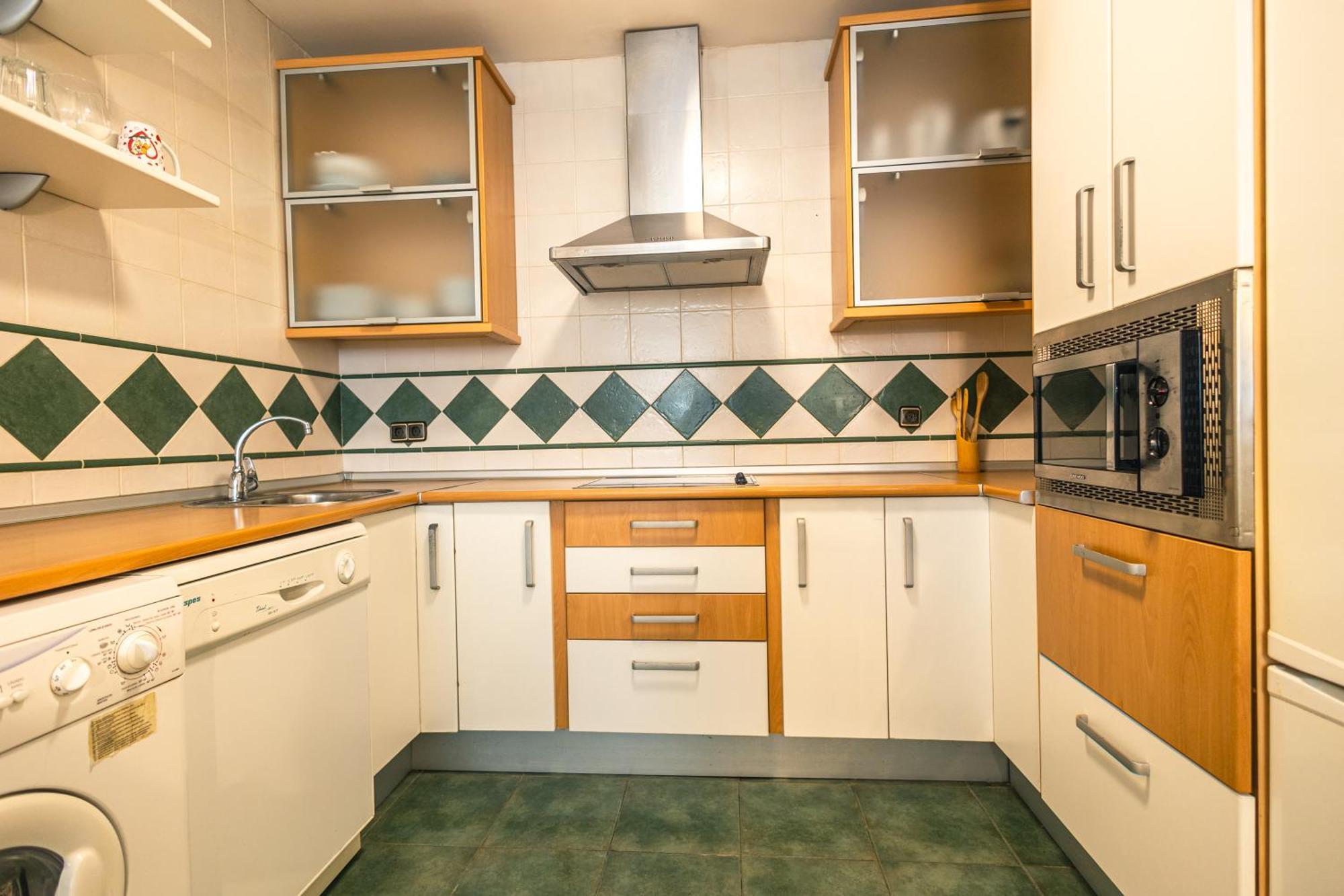 Grande Apartamento Familiar Севиля Екстериор снимка