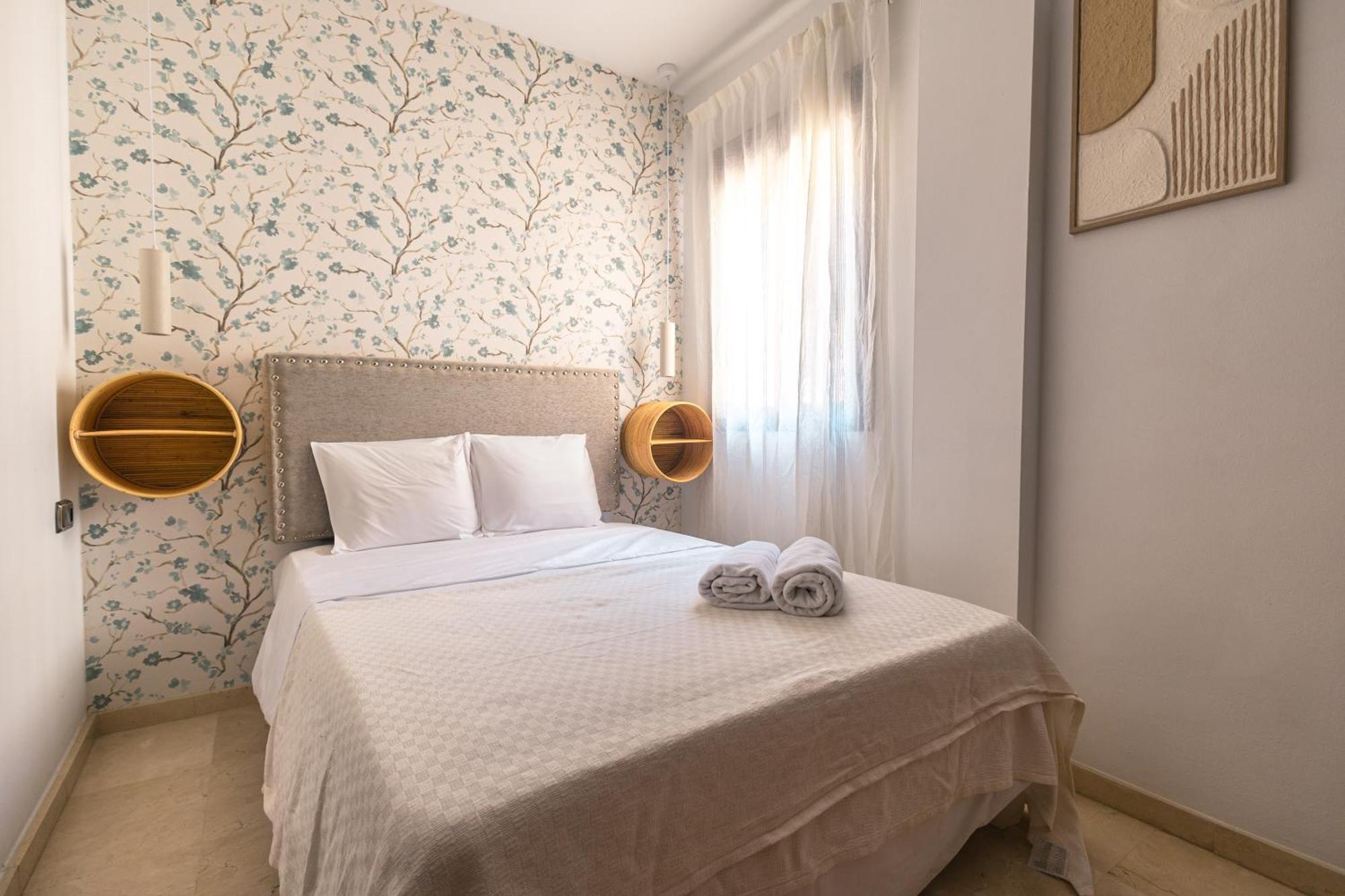 Grande Apartamento Familiar Севиля Екстериор снимка